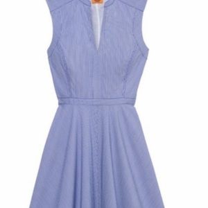 Tory Burch size 6 blue and white sleeveless dress